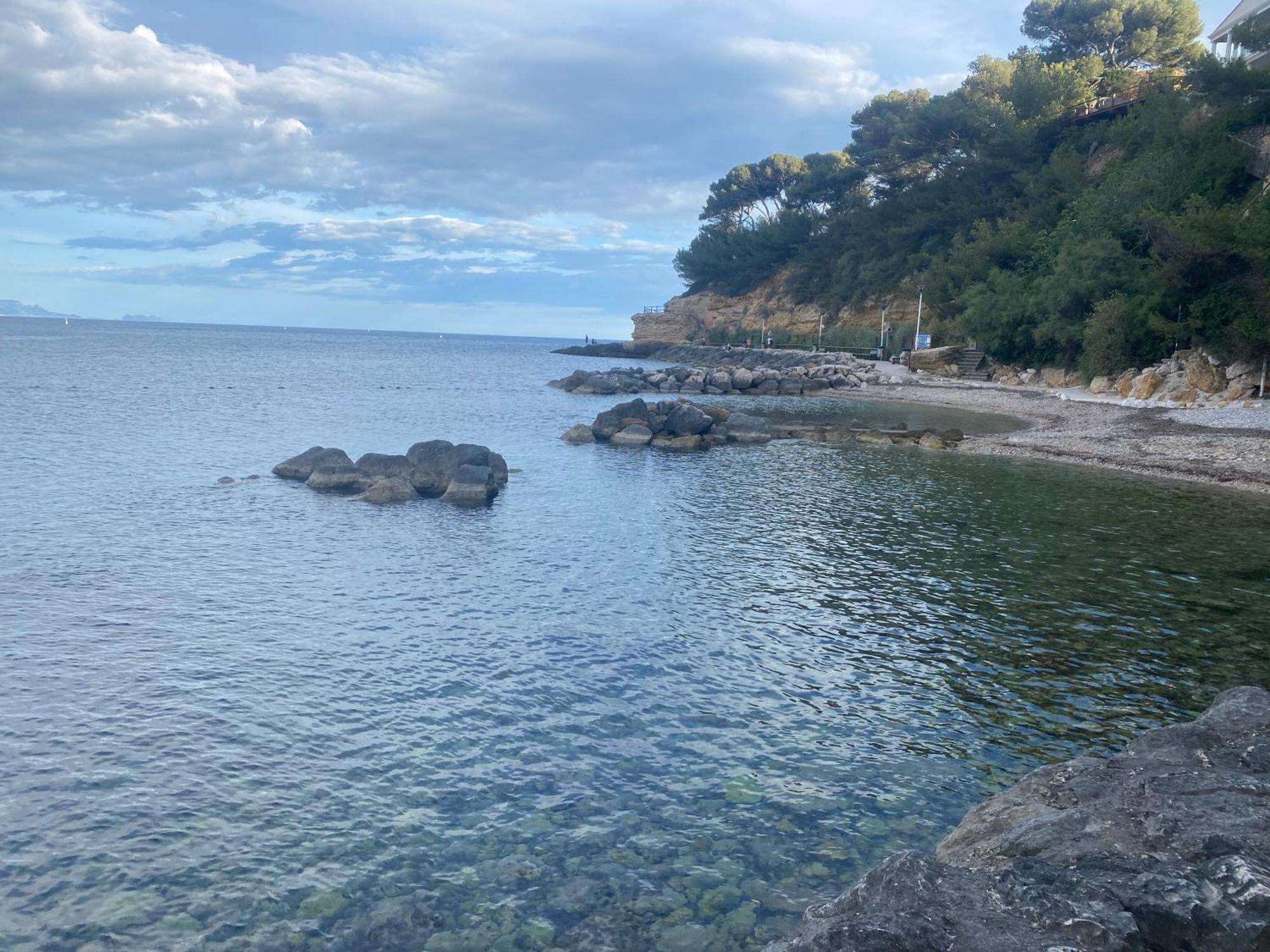 カリー・ル・ルエT2 Vue Sur Le Port Jacuzzi Terrasse Et Parkingアパートメント エクステリア 写真