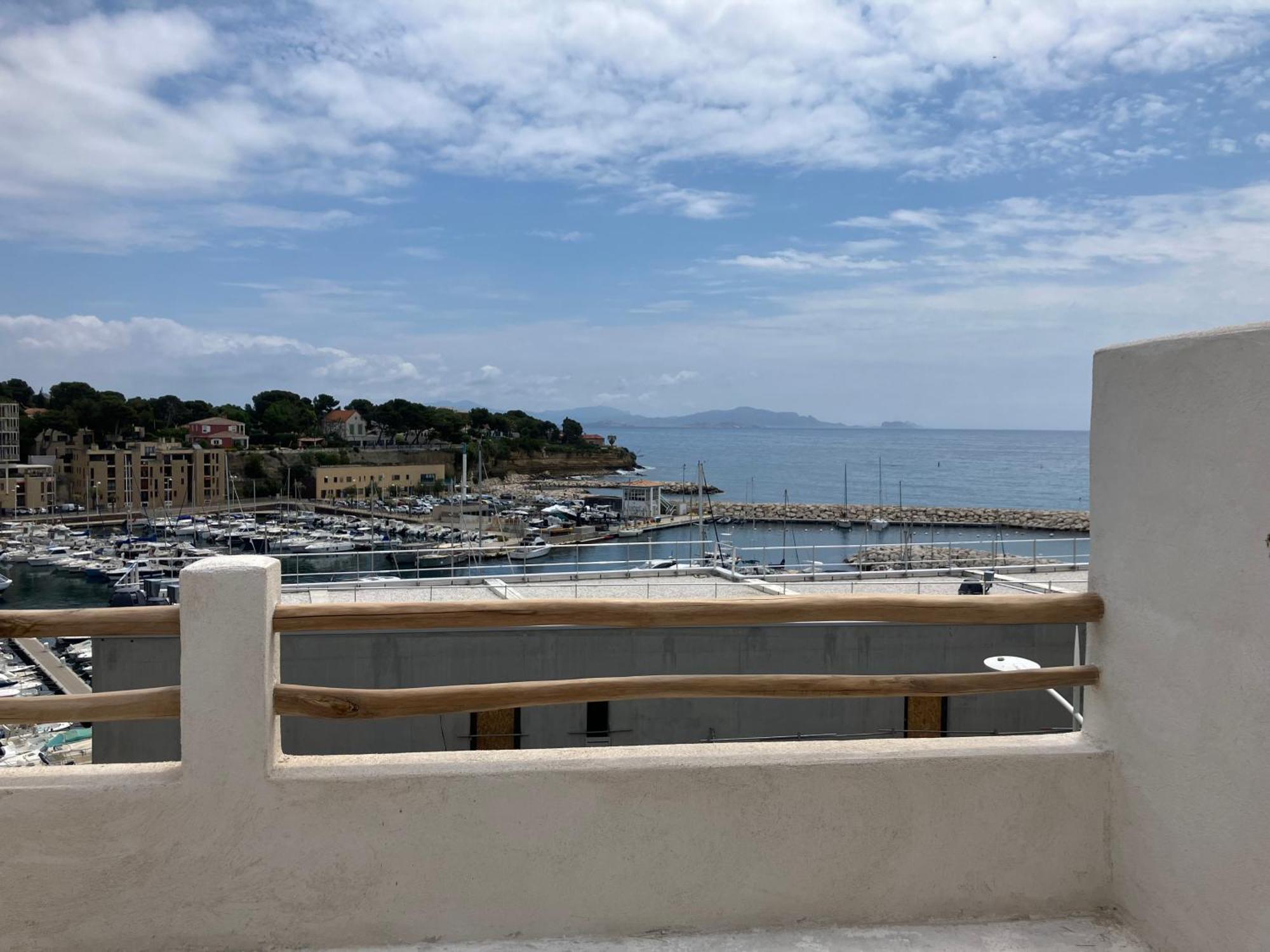 カリー・ル・ルエT2 Vue Sur Le Port Jacuzzi Terrasse Et Parkingアパートメント エクステリア 写真