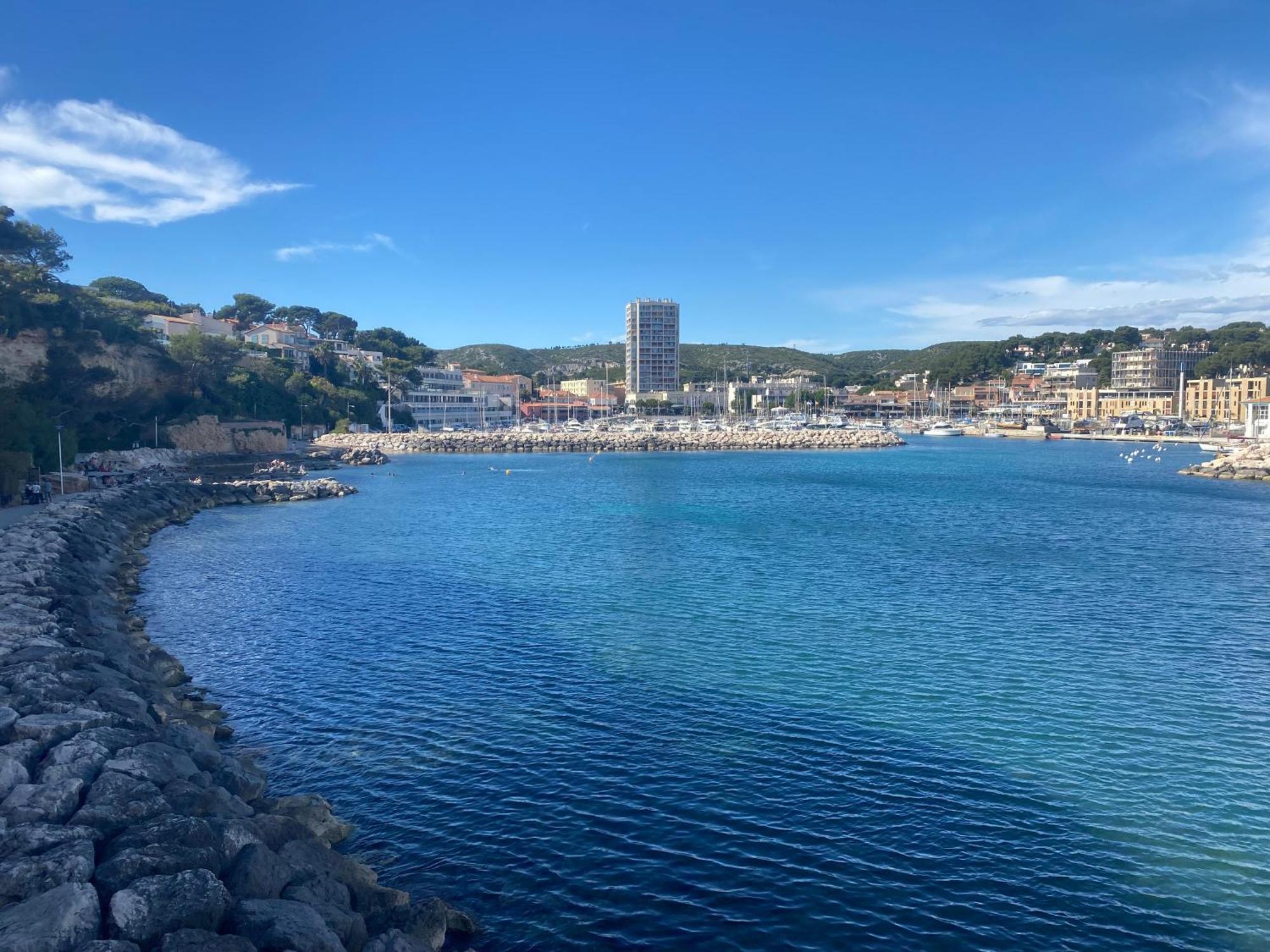 カリー・ル・ルエT2 Vue Sur Le Port Jacuzzi Terrasse Et Parkingアパートメント エクステリア 写真